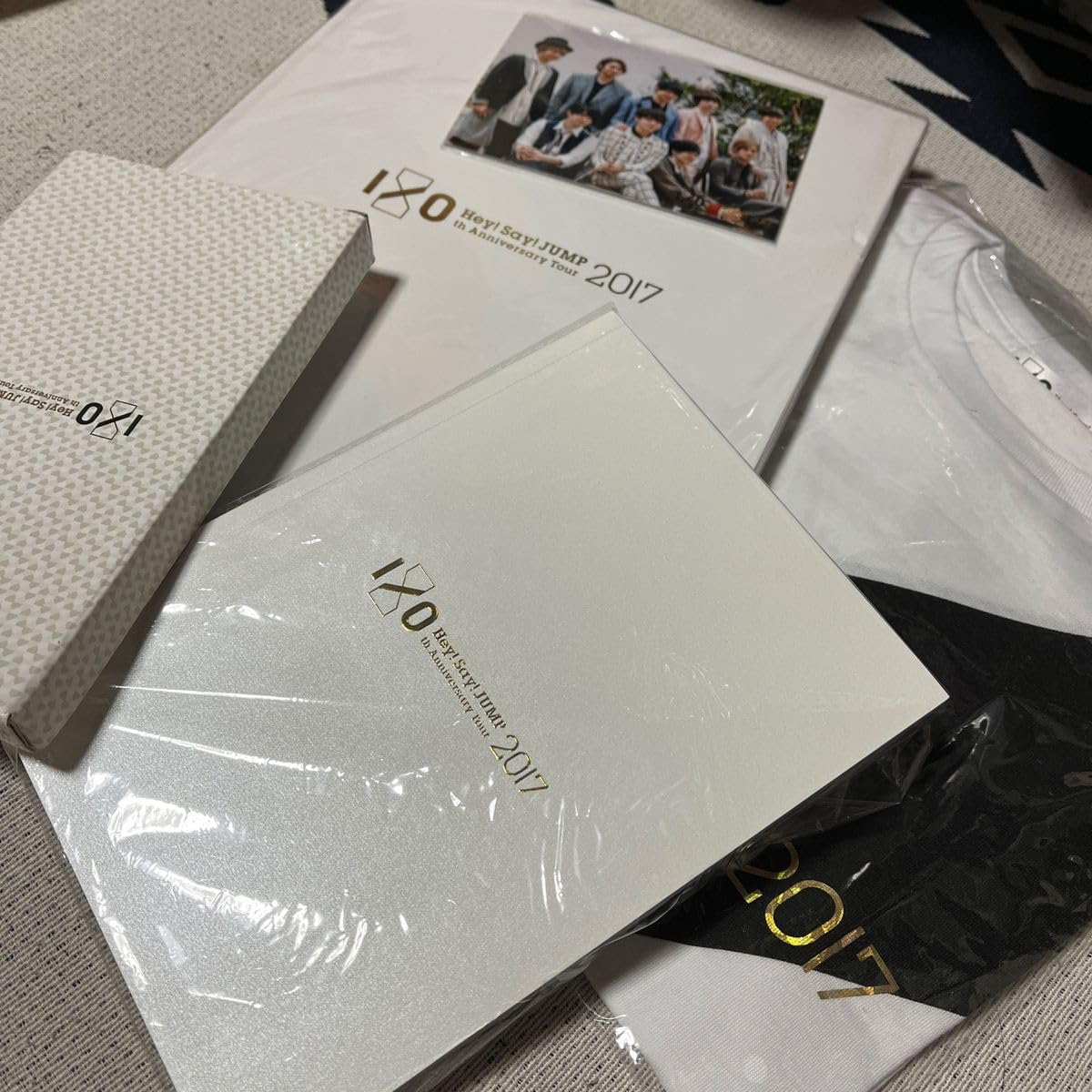 Amazon.co.jp: Hey Say JUMP フォトブック IO : おもちゃ