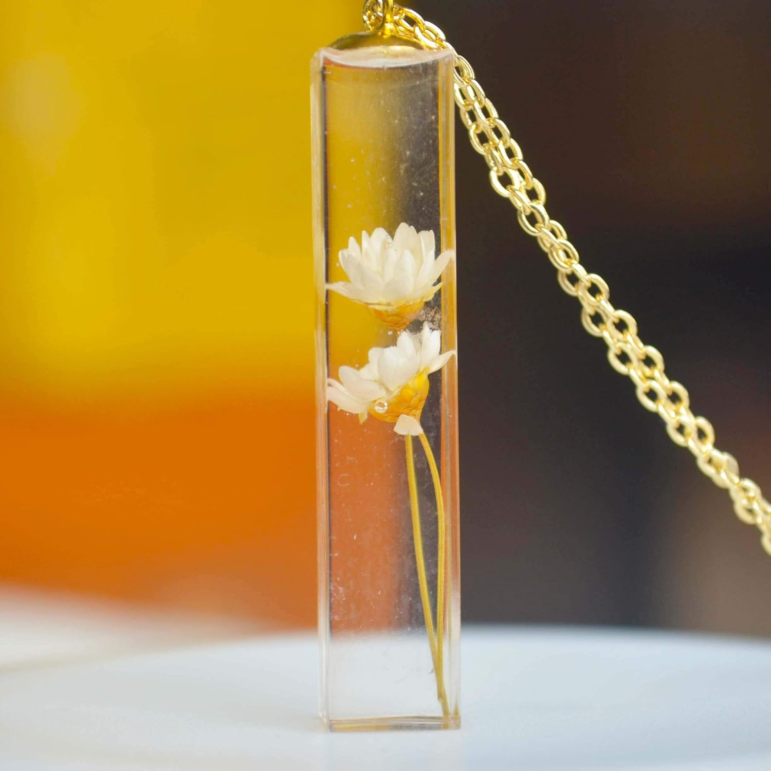 Daisy Real Flowers 3D Transparent Cube Resin Pendant 18k Gold Plated Chain Necklace for Women Handmade