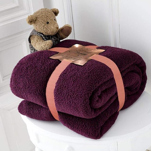 Hachette Teddy Fleece Throw Blanket Soft Warm Throw Over Sofa Bed Travel Bedspread Blanket (Aubergine, King - 200 x 240 cm)