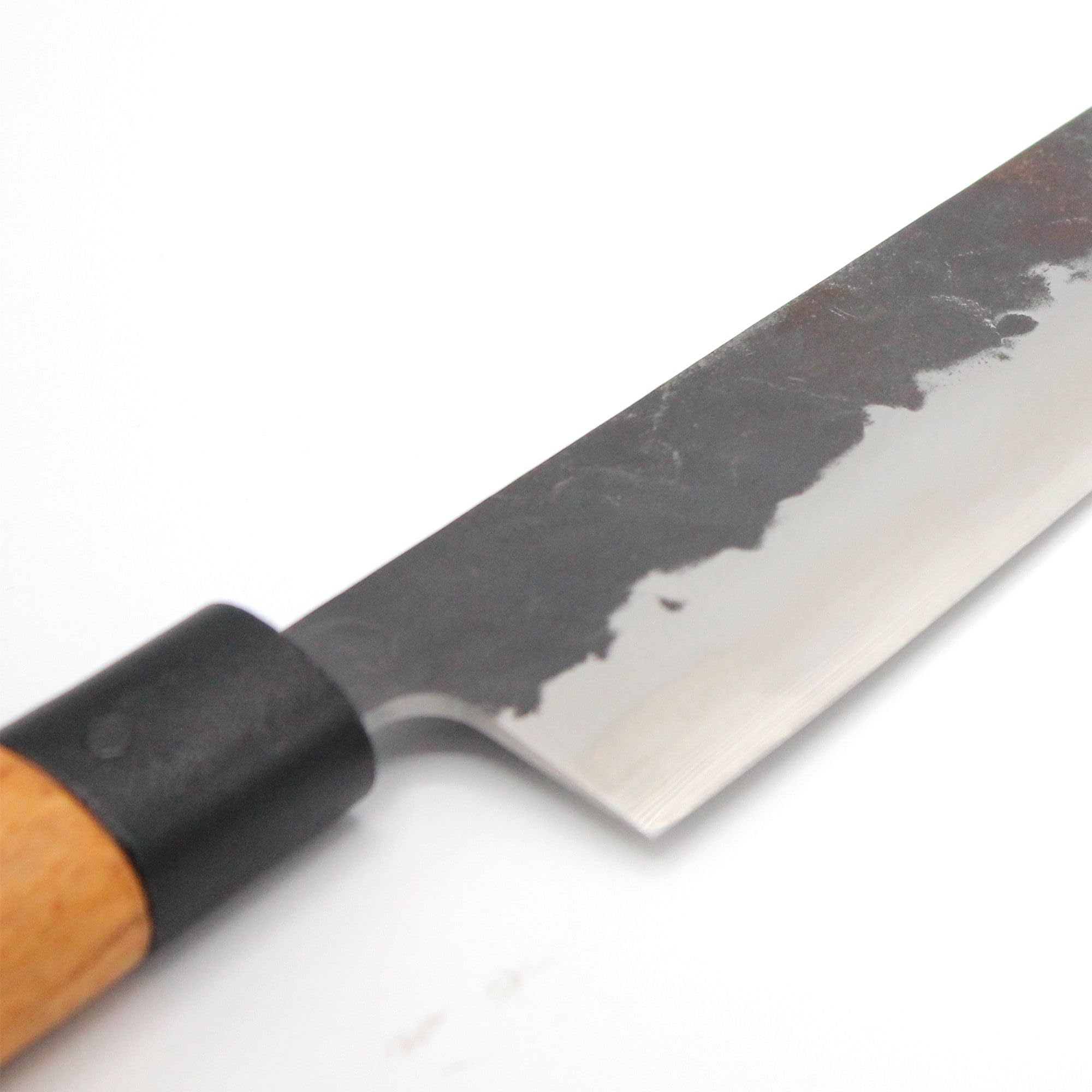 Fishtec Coltello da Cucina per Chef 18 cm - Coltello Giapponese lama acciaio martellato 2,5 mm Resistenza 58 HRC - Coltello Professionale multiuso - Manico di palissandro - Cofanetto regalo in legno