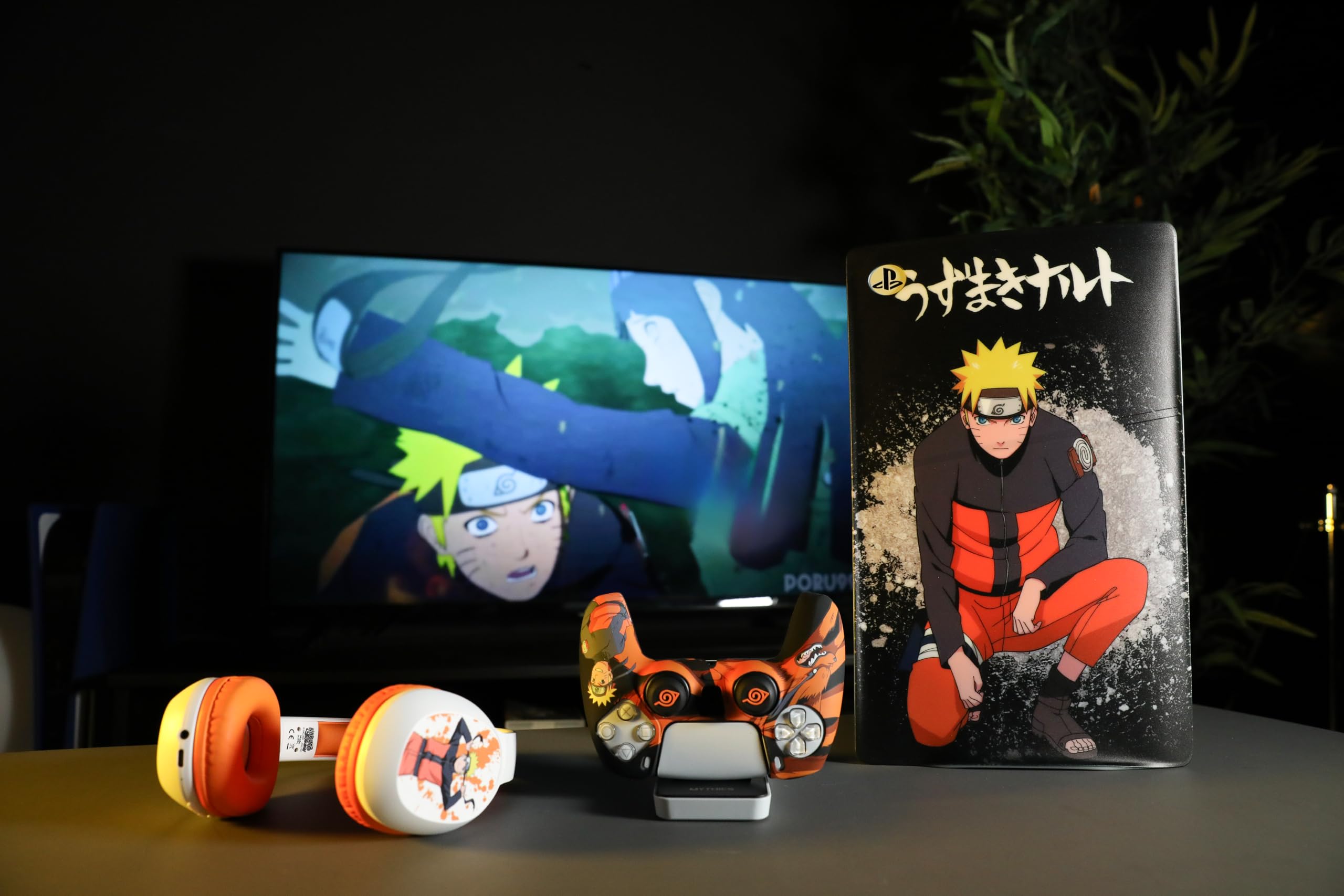 Konix Naruto Shippuden Carcasa Protectora para Consola PS5 Slim - Silicona - Antigolpes - Antirayaduras - Motivo Naruto - Negro