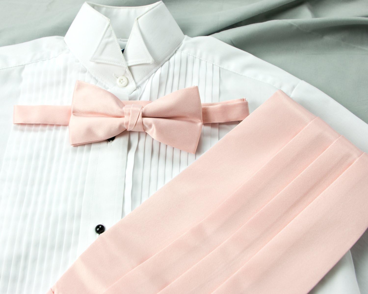 Spring Notion Men's Cummerbund and Bow Tie Set