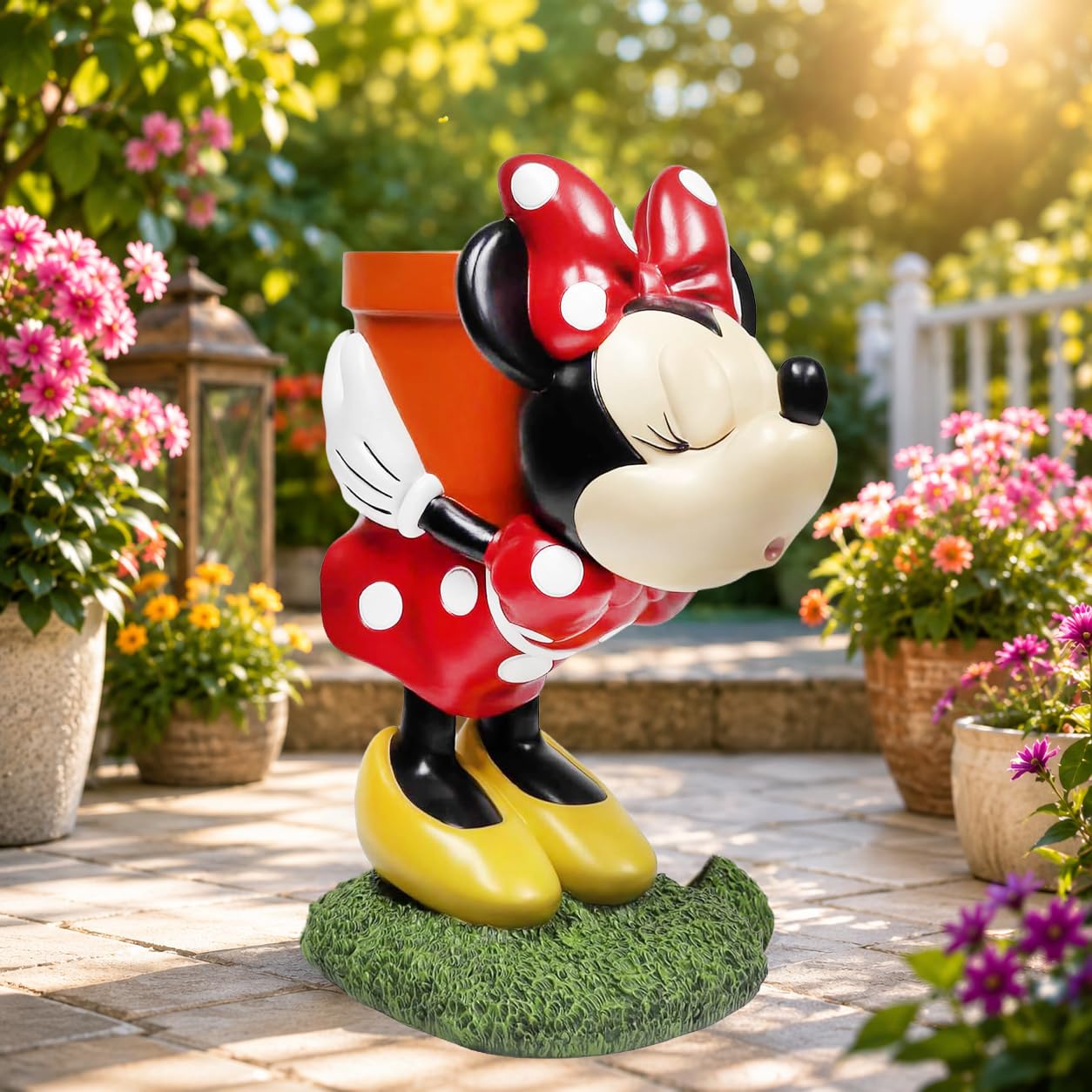 Amazon.com: MOMENTS IN TIME Disney Minnie Mouse Garden Planter