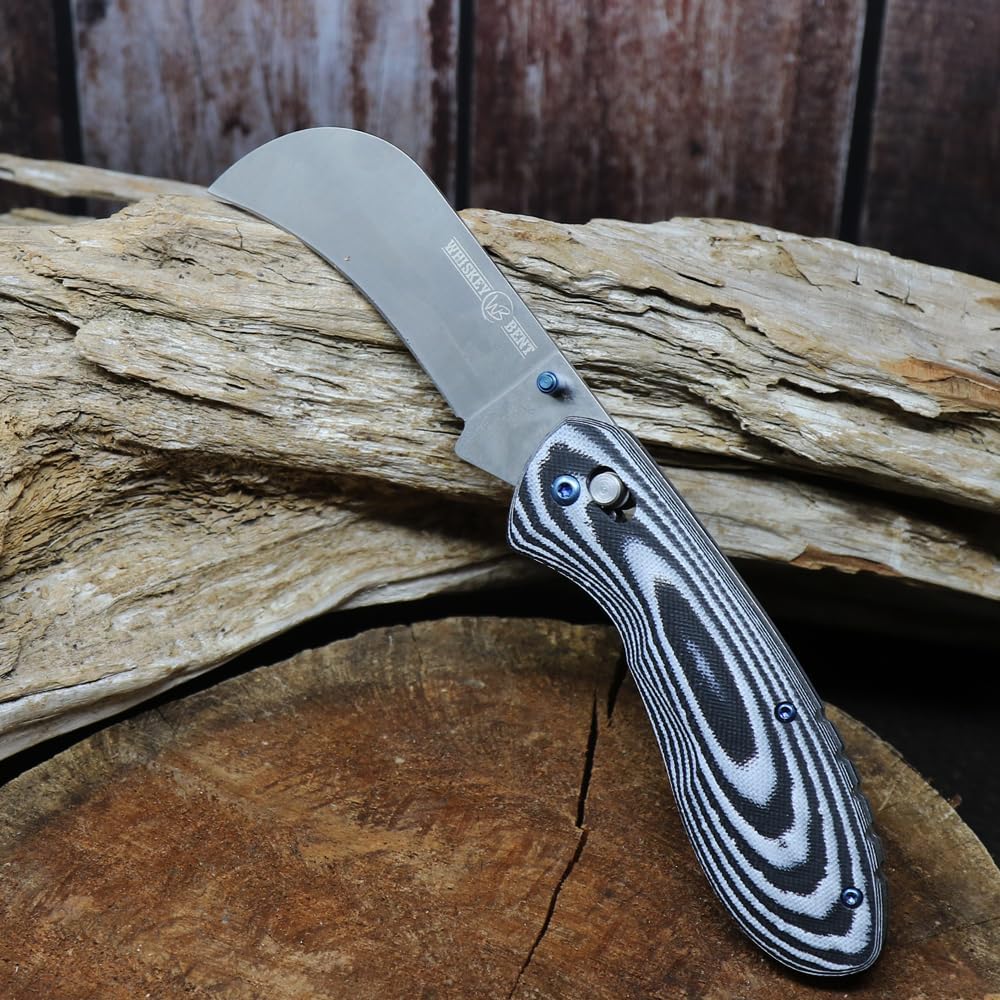 WHISKEY BENT HAT CO. Catch Pin Lock Folding Pocket Knife w/Clip 3.45" Hawksbill Blade Thumbstud Opening 4.5" Closed Length 440C Stainless Steel Blade (Night Hawk, 4.5" Closed Length)