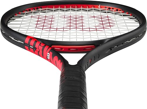 Miniatura 4 de Wilson Clash 108 V3 - Raqueta de tenis de rendimiento para adultos, tamaño de agarre de 3-4 38 pulgadas, ensartada con Sensation 16 Natural a media