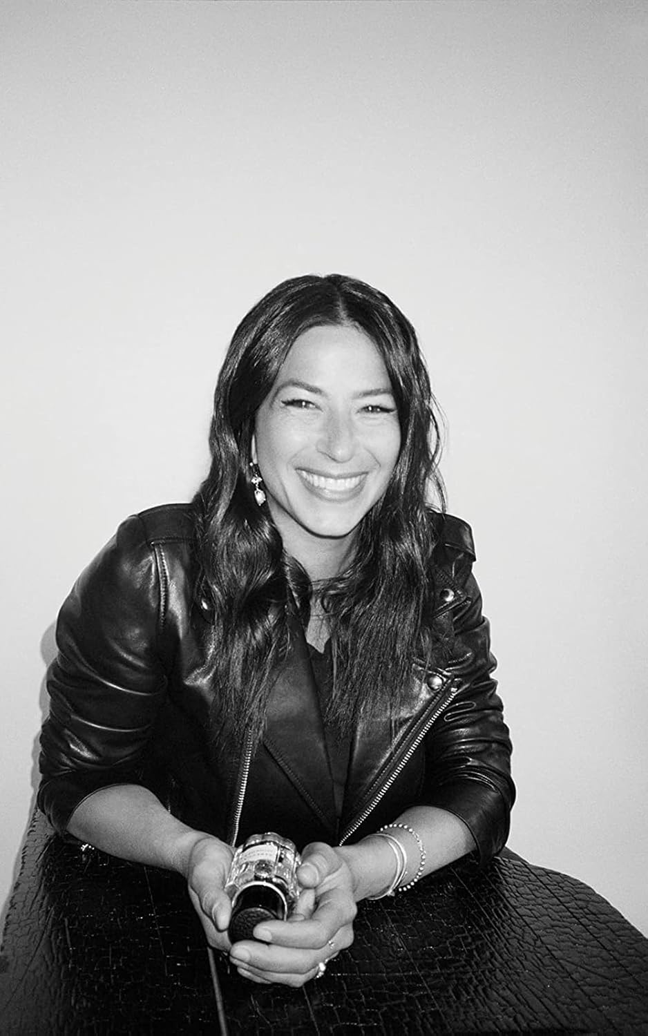 Rebecca Minkoff Amber Floral Scents - Perfumes for Women - Opens with Notes of Cardamom and Bergamot - 8.4oz Fragrance Mist, 3.4oz and 14ml EDP Spray - 3 pc Gift Set - Image 5