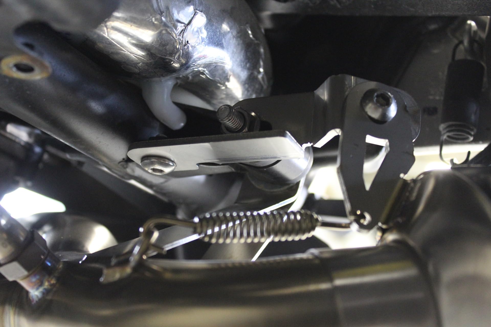 DOMINATOR Ligne complète d'échappement Collecteur Silencieux GP compatible avec CB 650 R 2019-2023