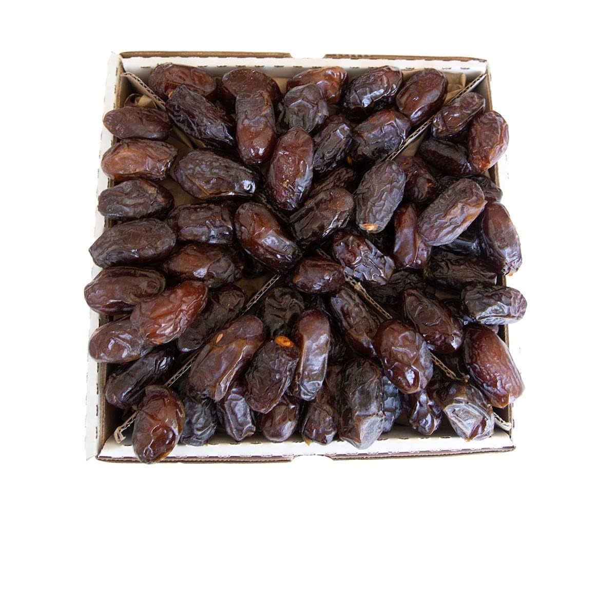 YummiesSweet Medjool Dates 4 lbs Bulk Box – “Premium” Large Fresh Medjoul Organic Dates with Pits, Whole Dates, Non-GMO Verified, Good Source of Fiber, US Shipped, No Sugar Added