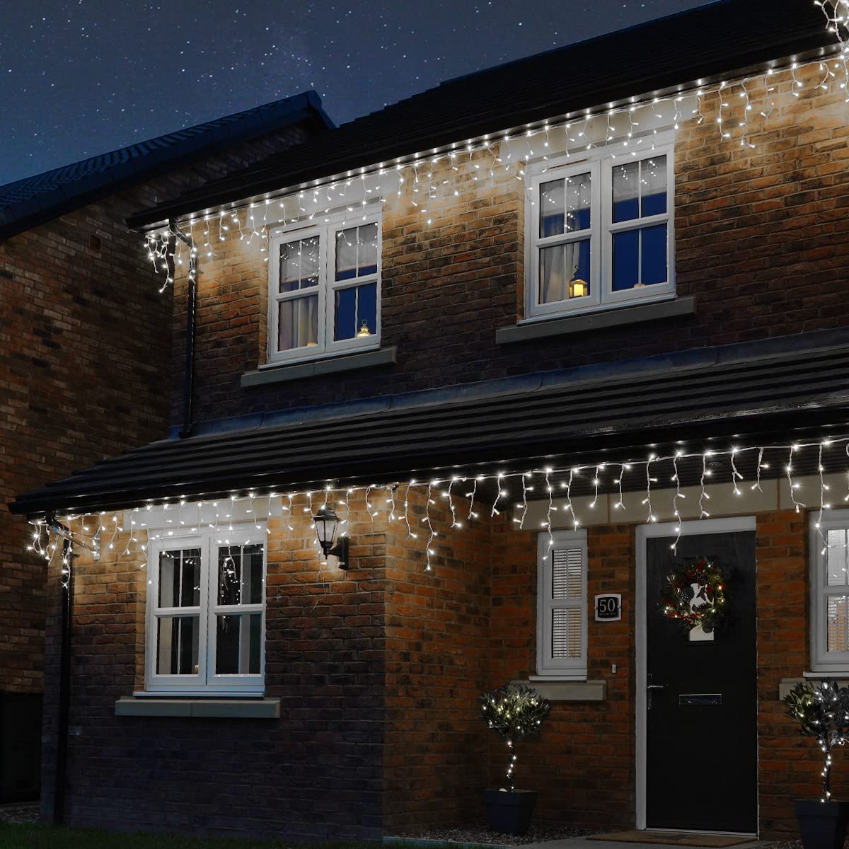 Festive Lights - ConnectPro® 15m Connectable Christmas Icicle Lights - 360 Clear White Flash Bulb LEDs - Mains Operated IP65 Outdoor Waterproof Decoration - Heavy Duty White Rubber Cable (with Plug)