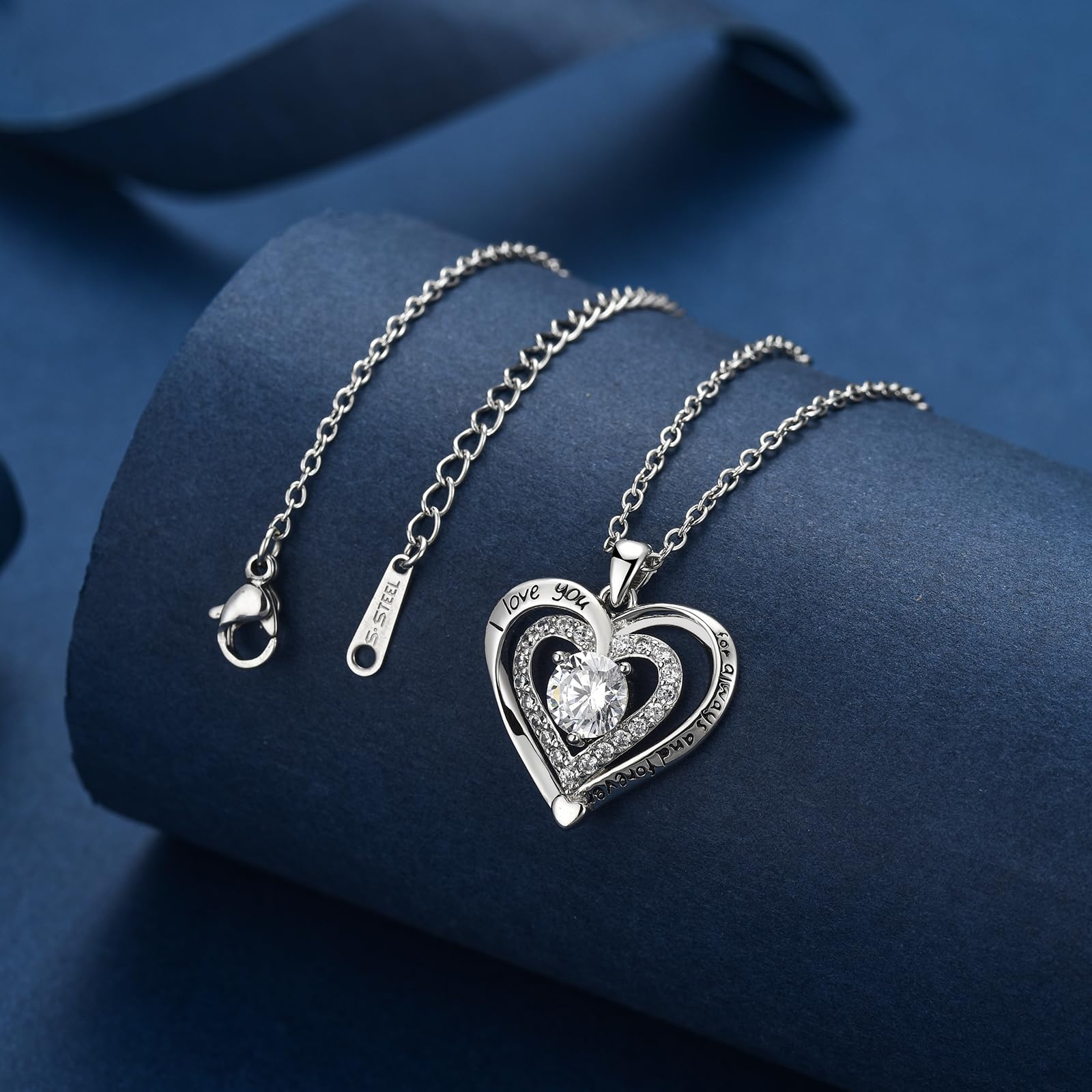 Naszyjnik z sercem "I Love You Forever" dla kobiet, platynowana cyrkonia wisiorek z miłosnym przesłaniem, romantyczny prezent dla żony, dziewczyny, mamy, regulowany łańcuszek 45-50 cm