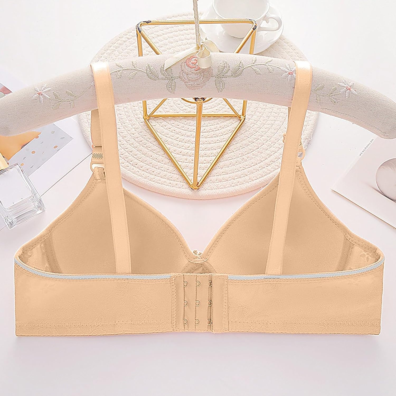 High Support Bras for Women Adjustable Strap Full Coverage Up Bras Comfortable No Underwire Wireless