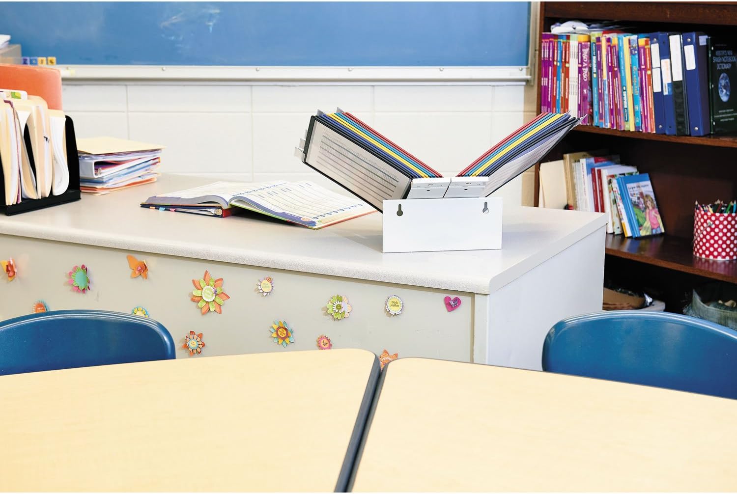 Durable VARIO 40 Pocket Desktop Reference System - Letter Size 20 Double-Sided Panels - Assorted Color Borders