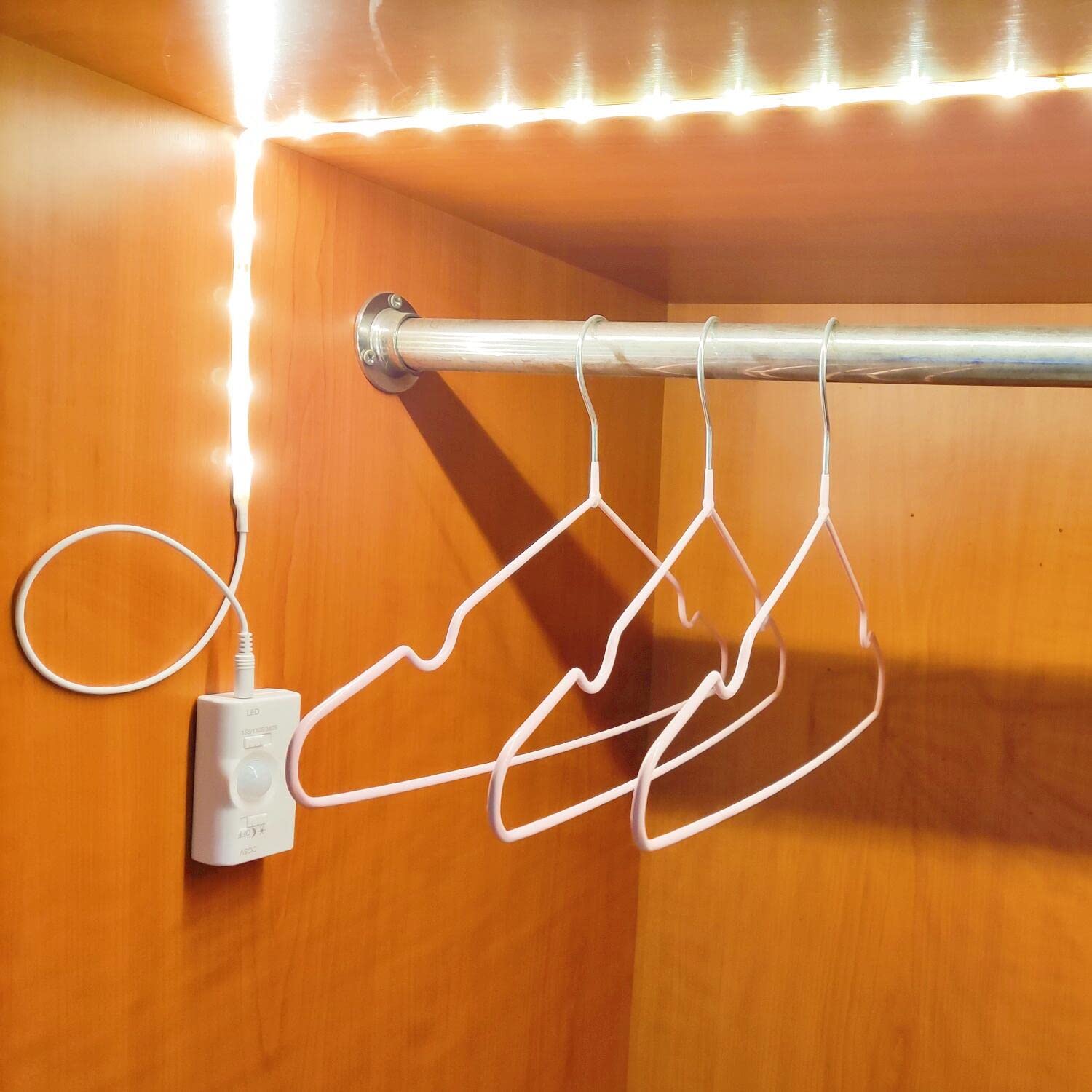 Rechargeable Motion Sensor Wardrobe Light, 1M LED Strip Closet Lights, PIR Auto on/Off, Warm White for Bedside, Bathroom, Closet, Cabinet, Kitchen, Stairs