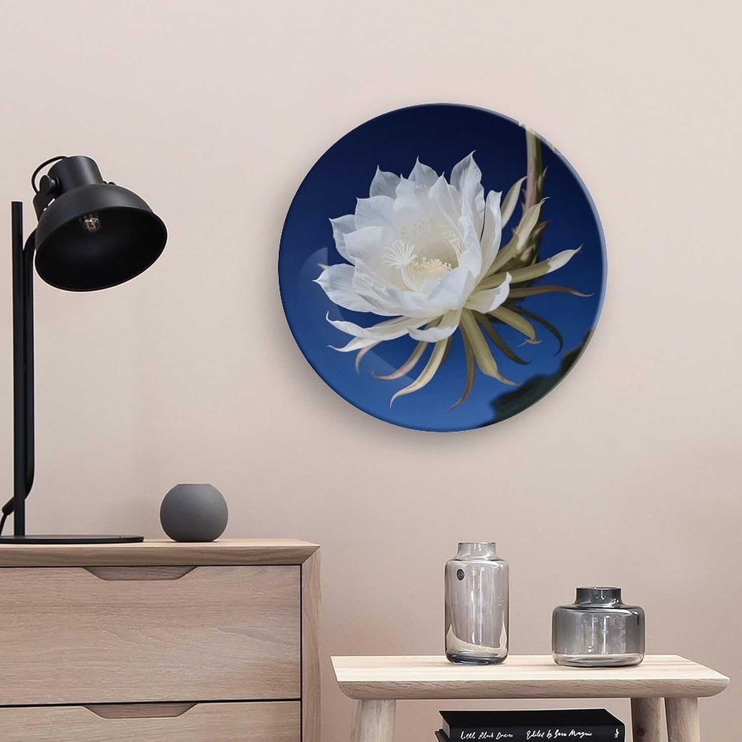 Night Blooming Cereus Decorative Plates Bone China Plates with Stand for Display 10inch Round Ceramic Dinner Plates Dessert Plate for Kitchen Party Coffee Table Decor Art