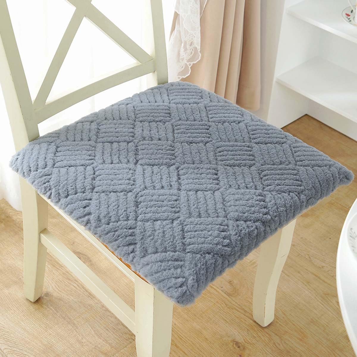 Coussin de chaise antidérapant Cozy : finissez-en avec le mal de dos sur vos chaises et fauteuils