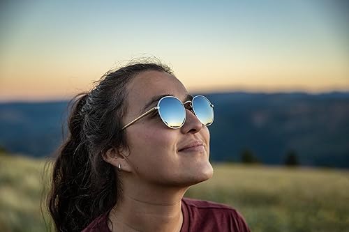 Vista 12 de Suncloud Bridge City Polarized Sunglasses – 100% UV Protection – Comfortable Fit, Trendy Design – for Men & Women