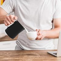 bonVIVO Muvo Tejhabosító Kancsó - Kompakt Tejszínkiöntő Barista Eszköz Kávékülönlegességekhez, 180g Könnyű Kivitel 5