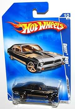 Amazon.com: Hot Wheels Chevy Nova (1968) 2009-136 比以往更快黑色1
