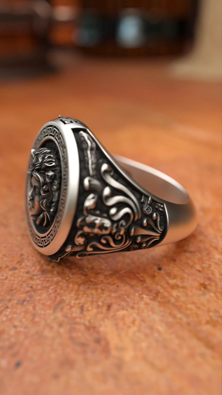 Captivating 925 Sterling Silver Medusa Gorgona Snake Head Ring - Mythological Inspired Artisan Jewelry