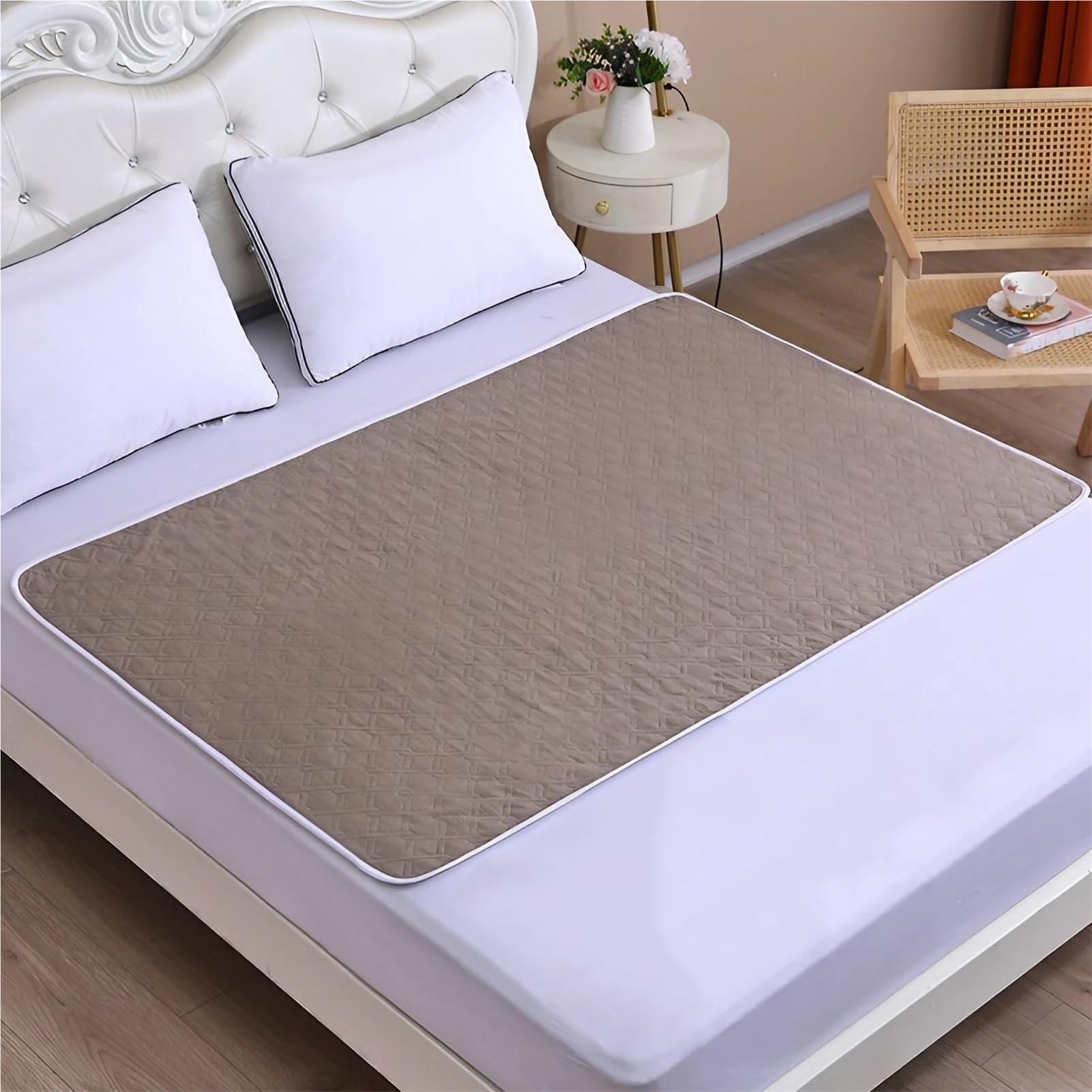 Waterproof Mattress Protector Double Leak-Proof and Non-Slip, Incontinence Bed Sheets Washable Without Tucks, Highly Absorbent Soft for Adults Sofa Chair(Hellbraun,50 x 70 cm)