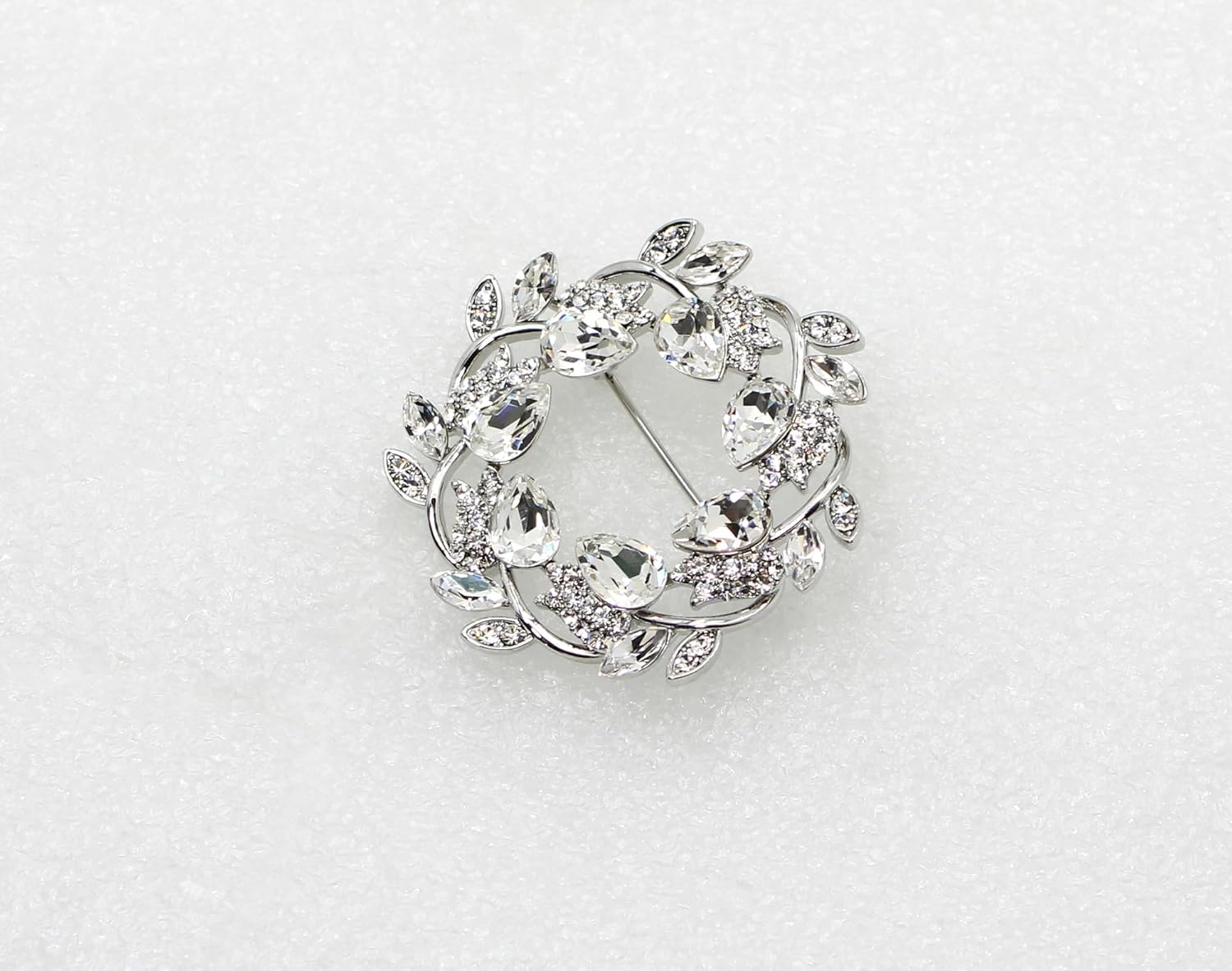 Faship Gorgeous Rhinestone Crystal Floral Wreath Brooch Pin - Image 4