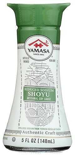 Yamasa, Salsa de soja artesanal Shoyu reducida en sodio, sin OMG, botella de vidrio con dispensador, 5 onzas líquidas