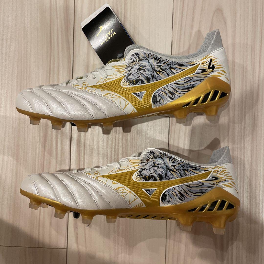 セルヒオ・ラモス選手着用の限定モデル 「MORELIA NEO III SR4 JAPAN  