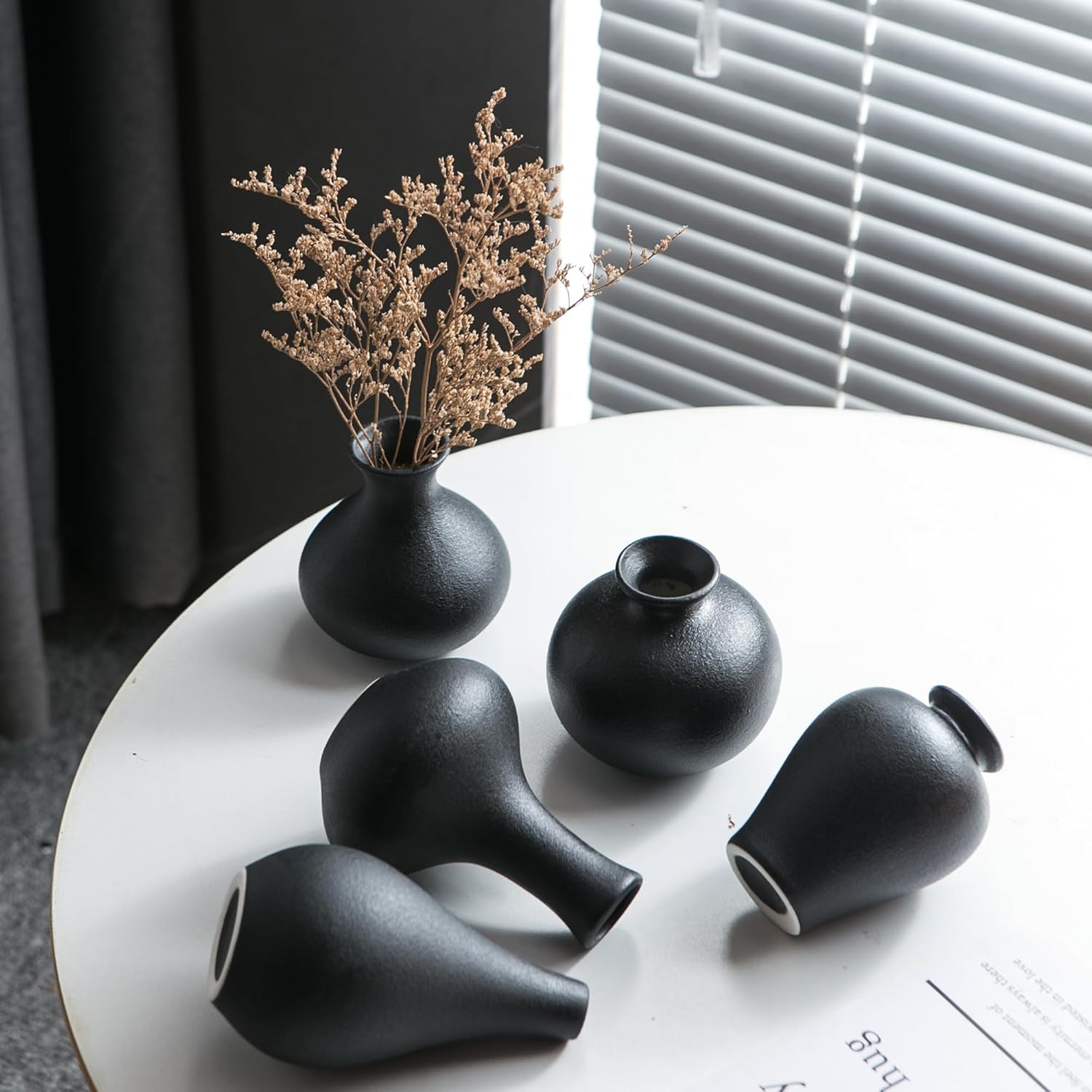 Tanvecle Small Black Vases, Ceramic Bud Vase Set of 5, Mini Pottery Vases for Pampas Grass, Flowers, Decorative Vases for Home Modern Decor, Rustic Decor, Veses for Living Room Dining Table Shelves
