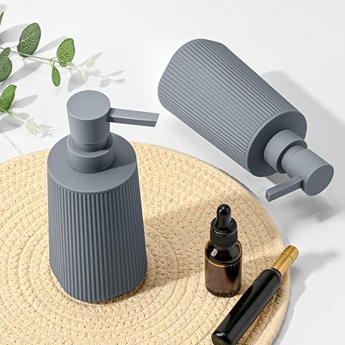 Miniatura 5 de Paquete de 2 dispensadores de jabón de manos grises con bomba sin óxido para encimeras de baño y cocina, plástico mate a rayas recargables de 8.5