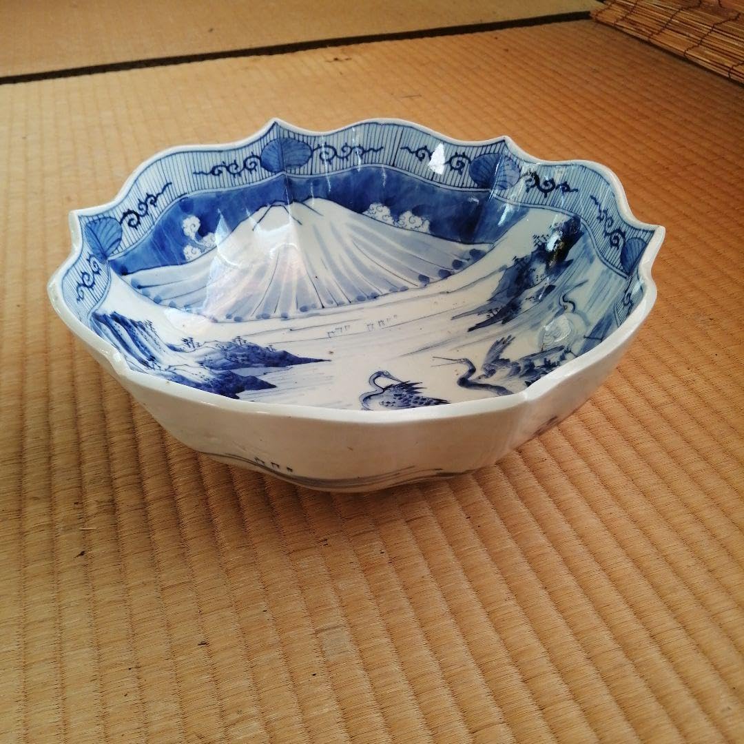 伊万里 🎿 染付輪花縁富士山景大鉢 29cm 明治〜大正期