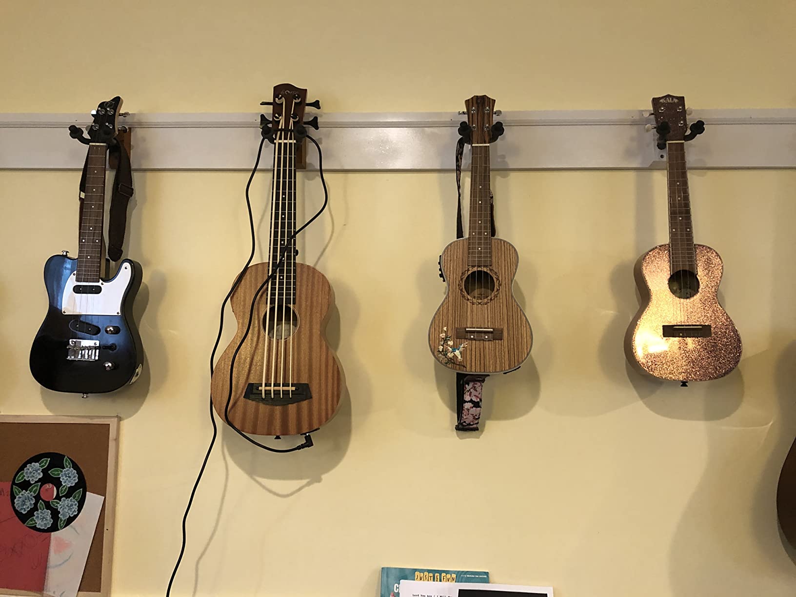 9/mo Finance Ukulele,Horse 21 inch Mahogany Soprano Ukelele With ukulele Gig Bag, Tuner