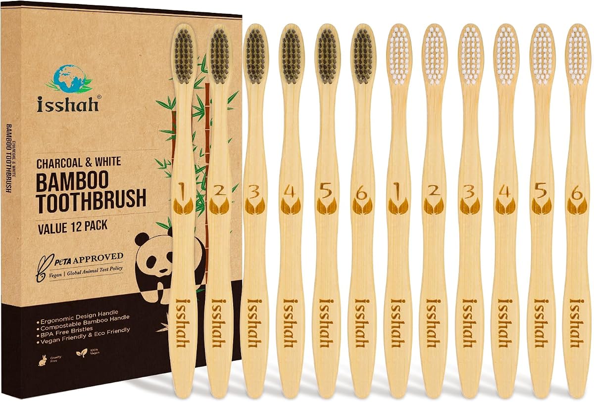 Isshah Cepillo de dientes biodegradable de carbón de bambú - Paquete de 12 - Certificado FSC | Aprobado por PETA. Cerdas de nailon suaves para una limpieza suave. Mango de bambú ecológico. Biodegradable. Paquete de 12.
