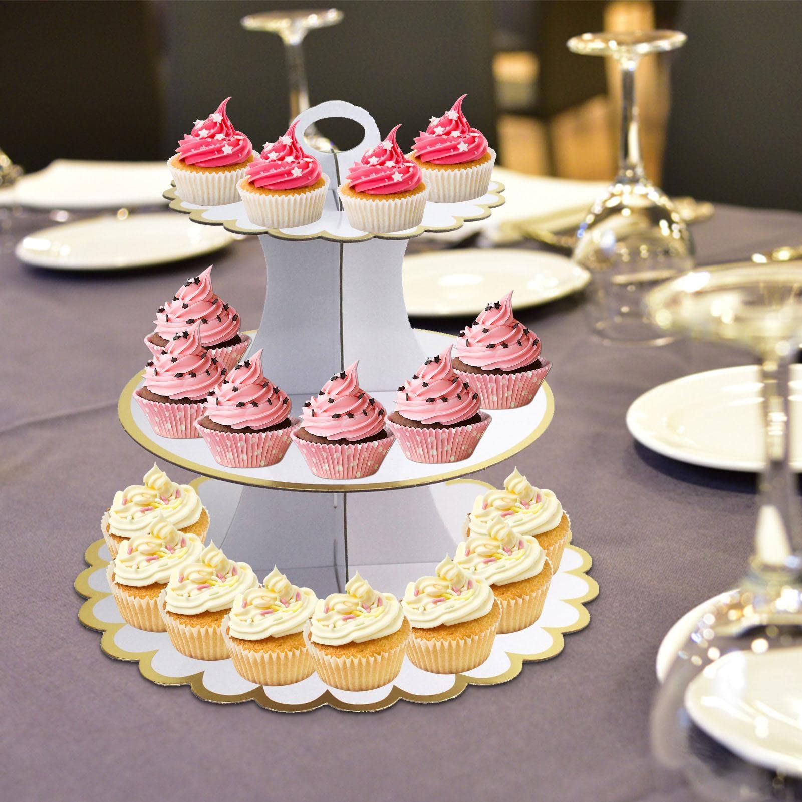 Support à cupcakes - Gold - 3 niveaux - Fête d'anniversaire - Mariage Support à cupcakes - Gold - 3 niveaux - Fête d'anniversaire - Mariage