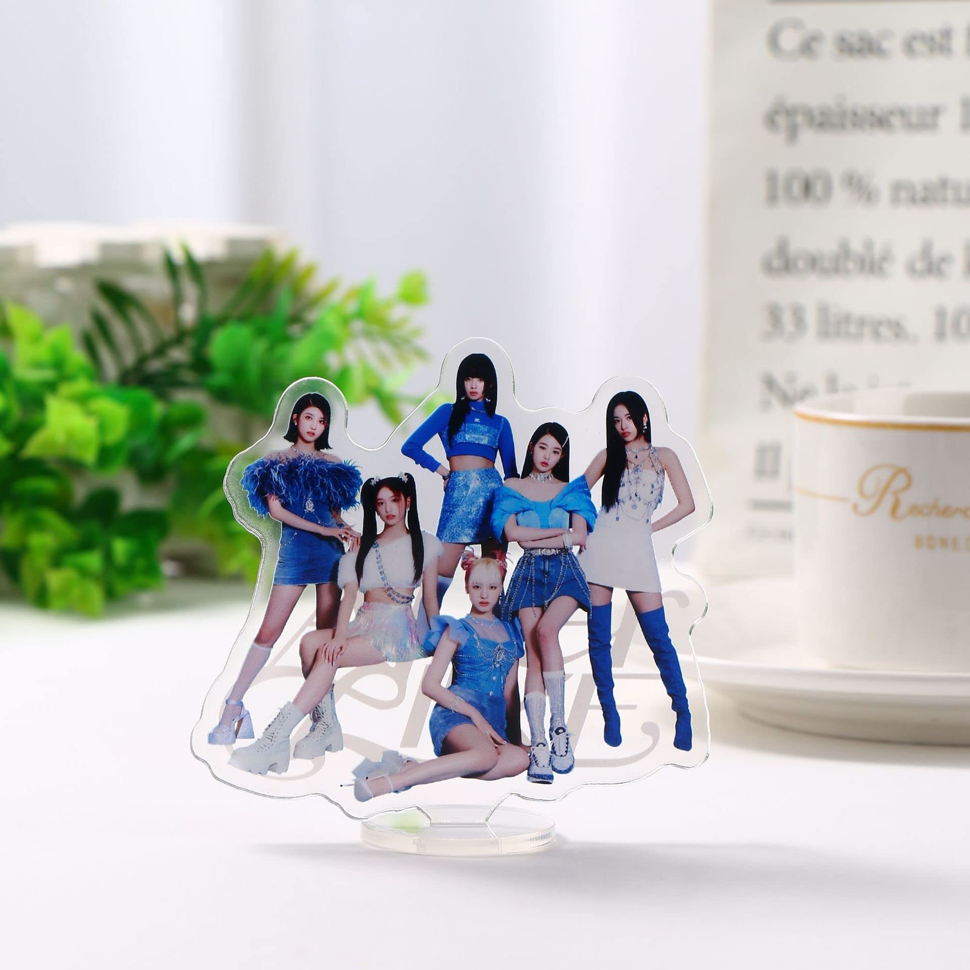 IVE アクリルスタンド　セット Amazon.co.jp: IVE アクリルスタンド 【非公式】 グッズ 1点セット