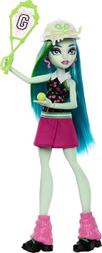 Monster High Buried Secrets Dolls and Accessories, Courtside Fang-Out Theme with Mystery Doll and 5 Unboxing Surprises (Characters May Vary)