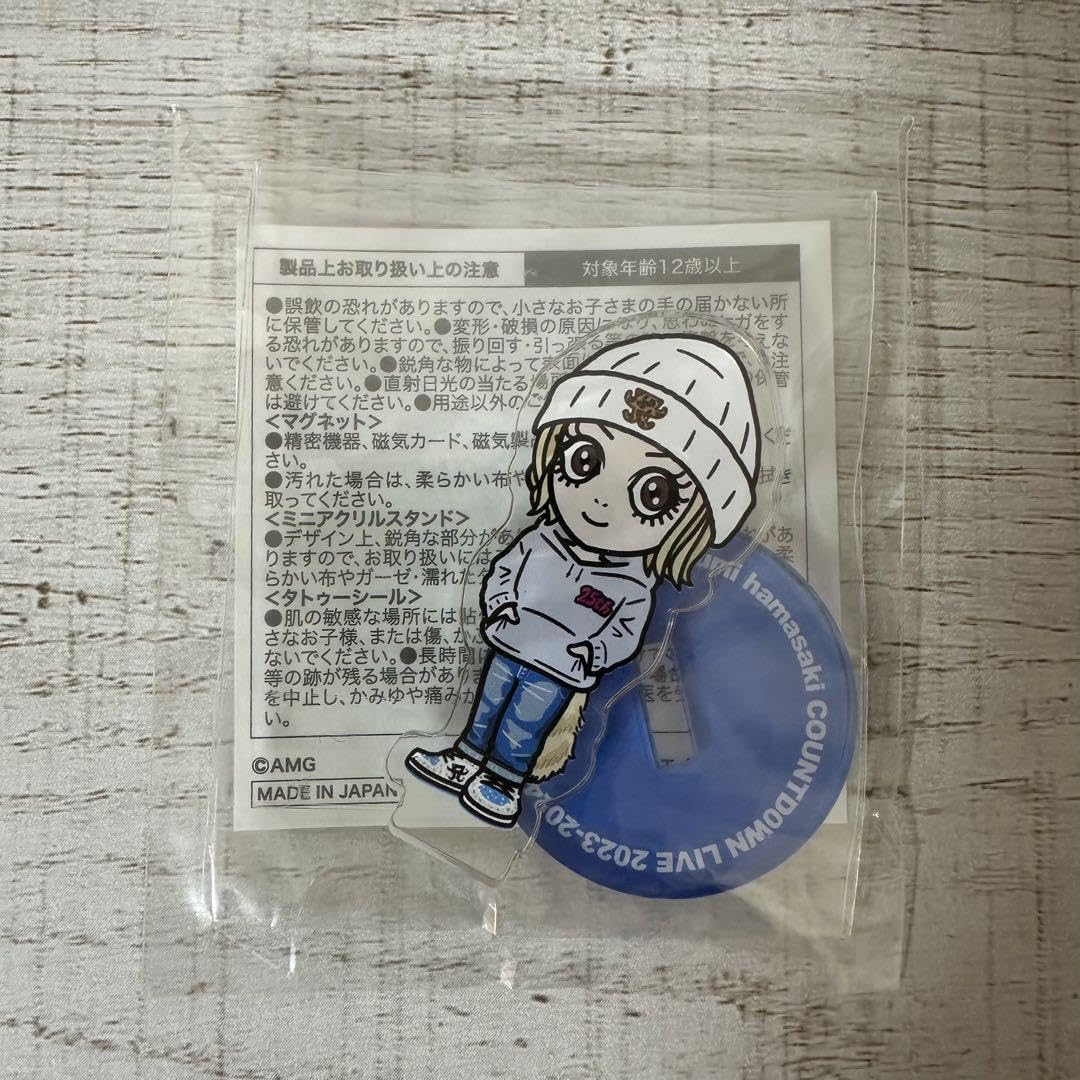 Amazon.co.jp: 浜崎あゆみ カウントダウン アクリルスタンド アクスタ