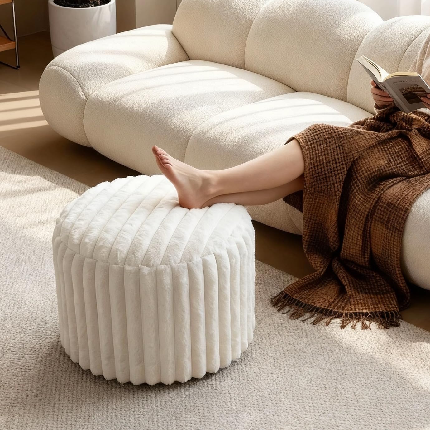 Round Stuffed Pouf Ottoman, Stripe Faux Fur Footrest with Dual Layer Comfort, Removable Washable Cover, 20" Plush Floor Pouf for Living Room Bedroom Dorm Vanity Chair Under Desk, Cream Beige