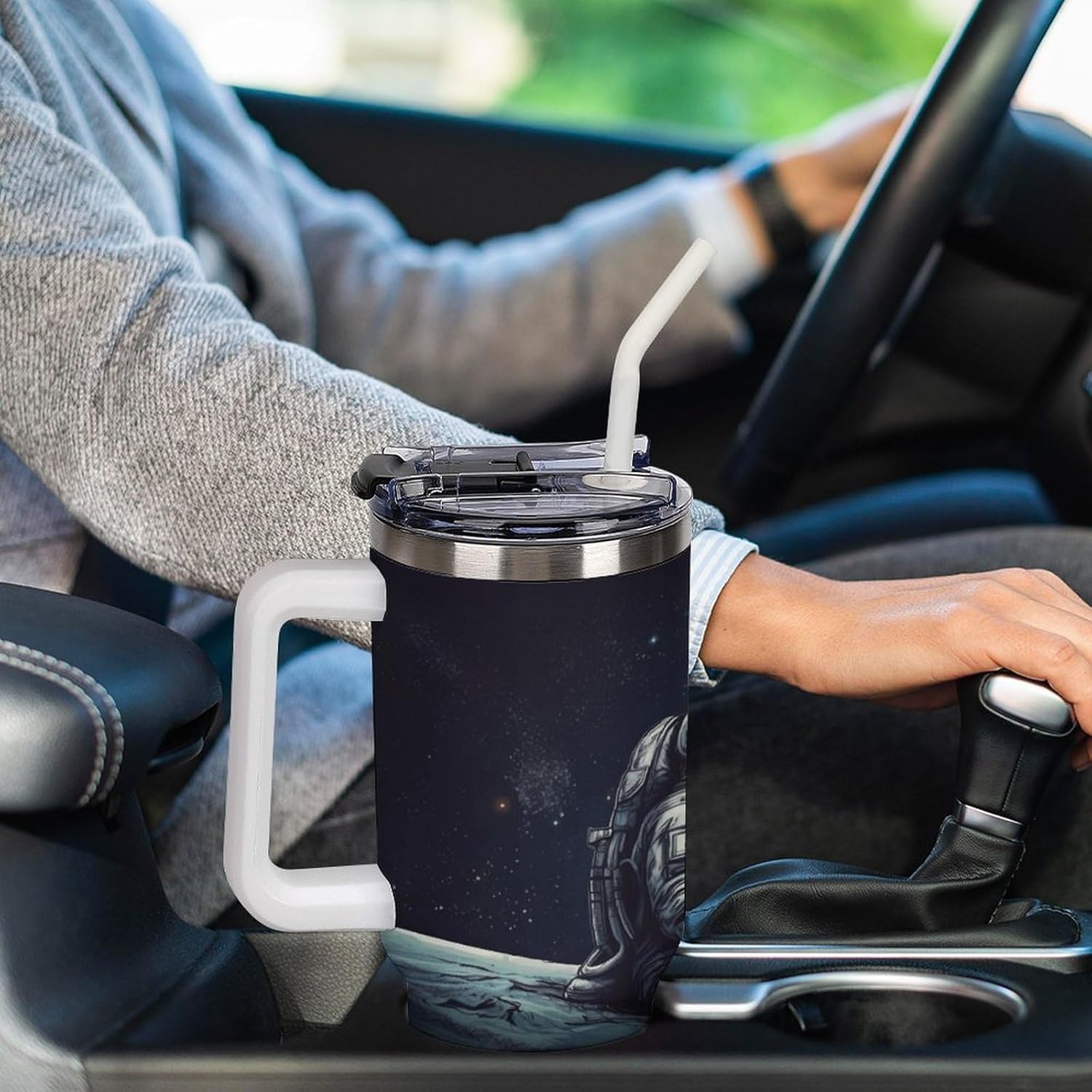 Astronaut Space Tumbler Stainless Steel Large Car Cup with Handle&Straw Lid Portable Coffee Cup Leak-proof Water Bottle Insulated Vacuum Travel Mug for Home Outdoor 40oz