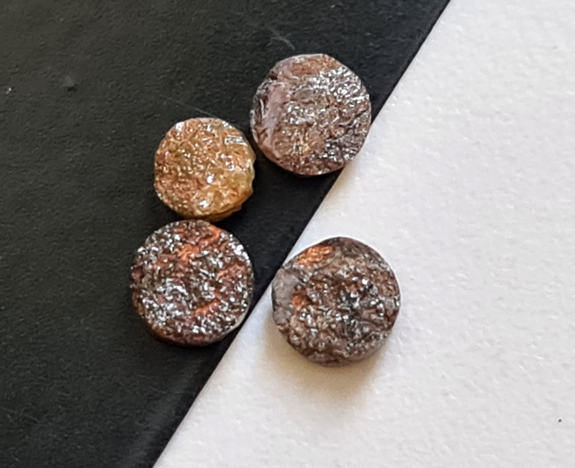 Dischi diamantati grezzi Pneumatici diamantati 4 pezzi Bottoni sciolti tagliati al laser per donna, marrone, 5,5-6,5 mm