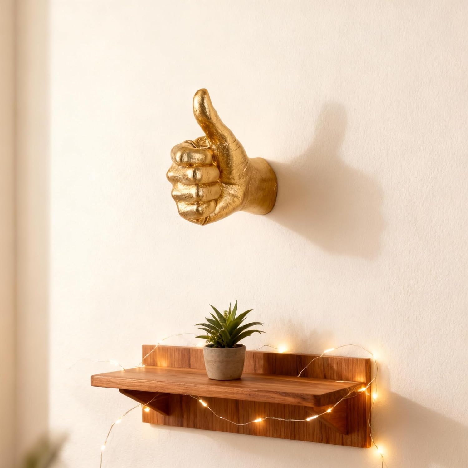 XYQXYQ Gold Thumbs-up Wall Sculpture,Modern Hand Gesture Art Sculpture,Unique Hanging Decor,Creative Hand-Finished Sculpture Figurine for Bar/Home/Office Art Decor (Gold)