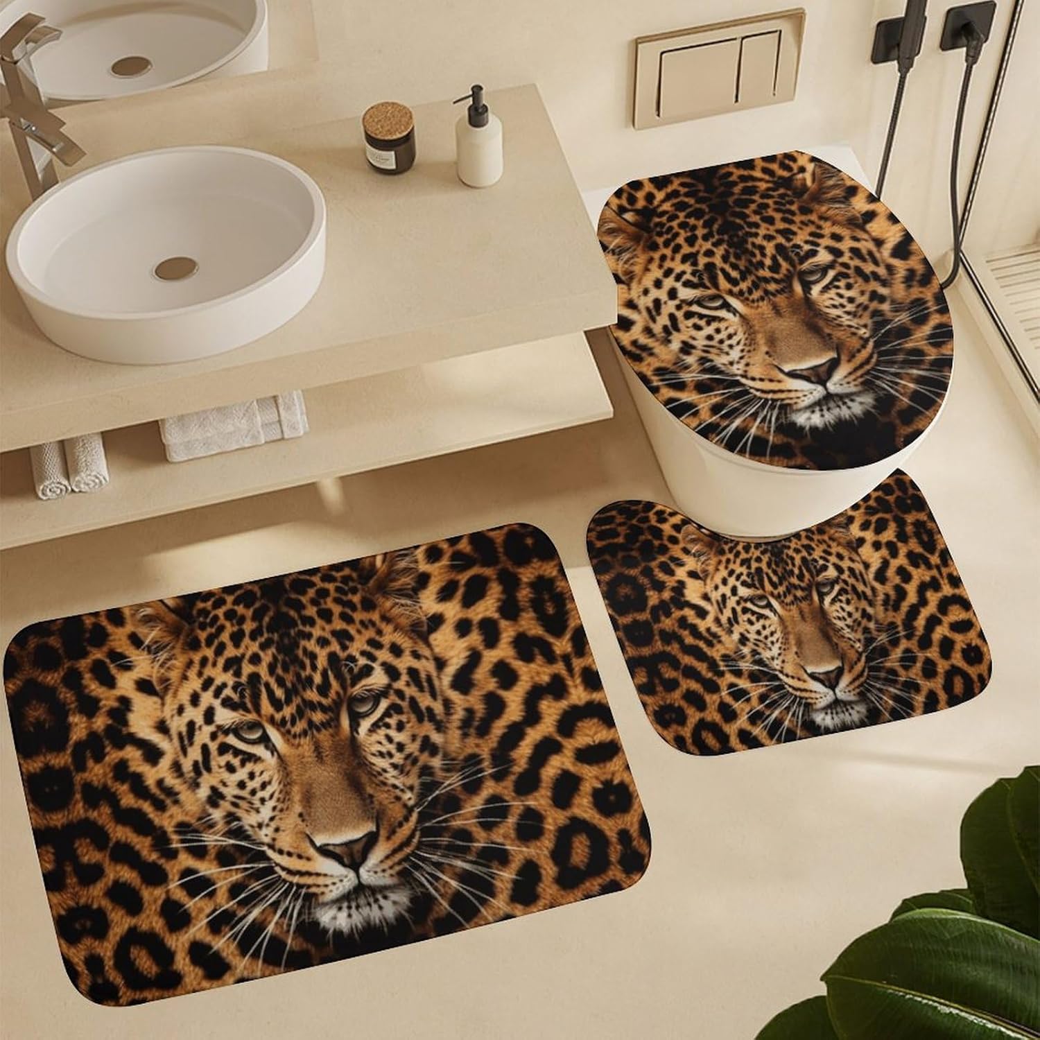 Anti-Skid Floor Mats 3 Piece Set,Depict A Leopard Printed Coral Fleece Bathroom Mats U-Shaped Contour Mat Toilet Seat Cover for Bathroom, Tub, Shower, Kitchen 19.7"x31.5"