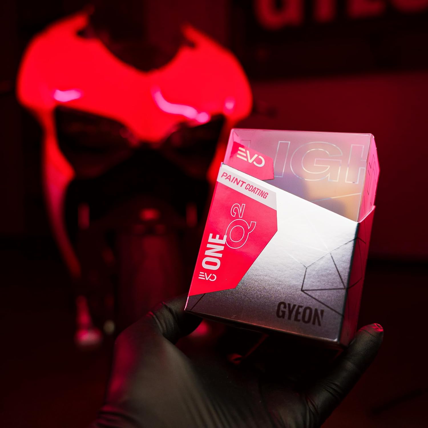 GYEON One EVO Light Box ceramic coating auto paint protection hydrophobic deep gloss finish scratch resistant DIY car detail sealant dark paint safe long lasting durability easy apply swirl free shine