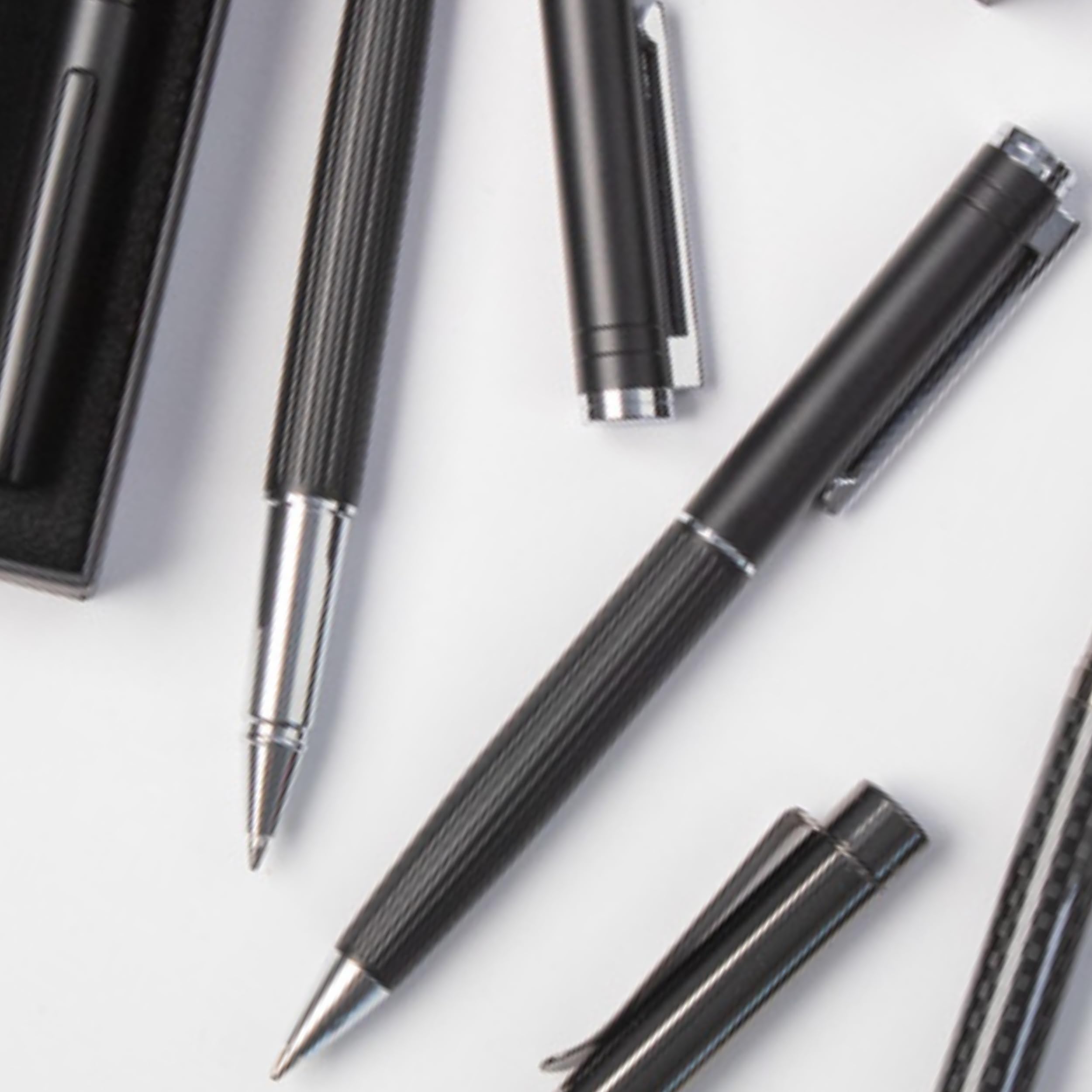 noTrash2003 Ensemble stylo à bille et stylo roller élégant avec corps en aluminium à texture rayée, coffret cadeau noir avec recharge bleue, fournitures de bureau, idée cadeau (bleu)