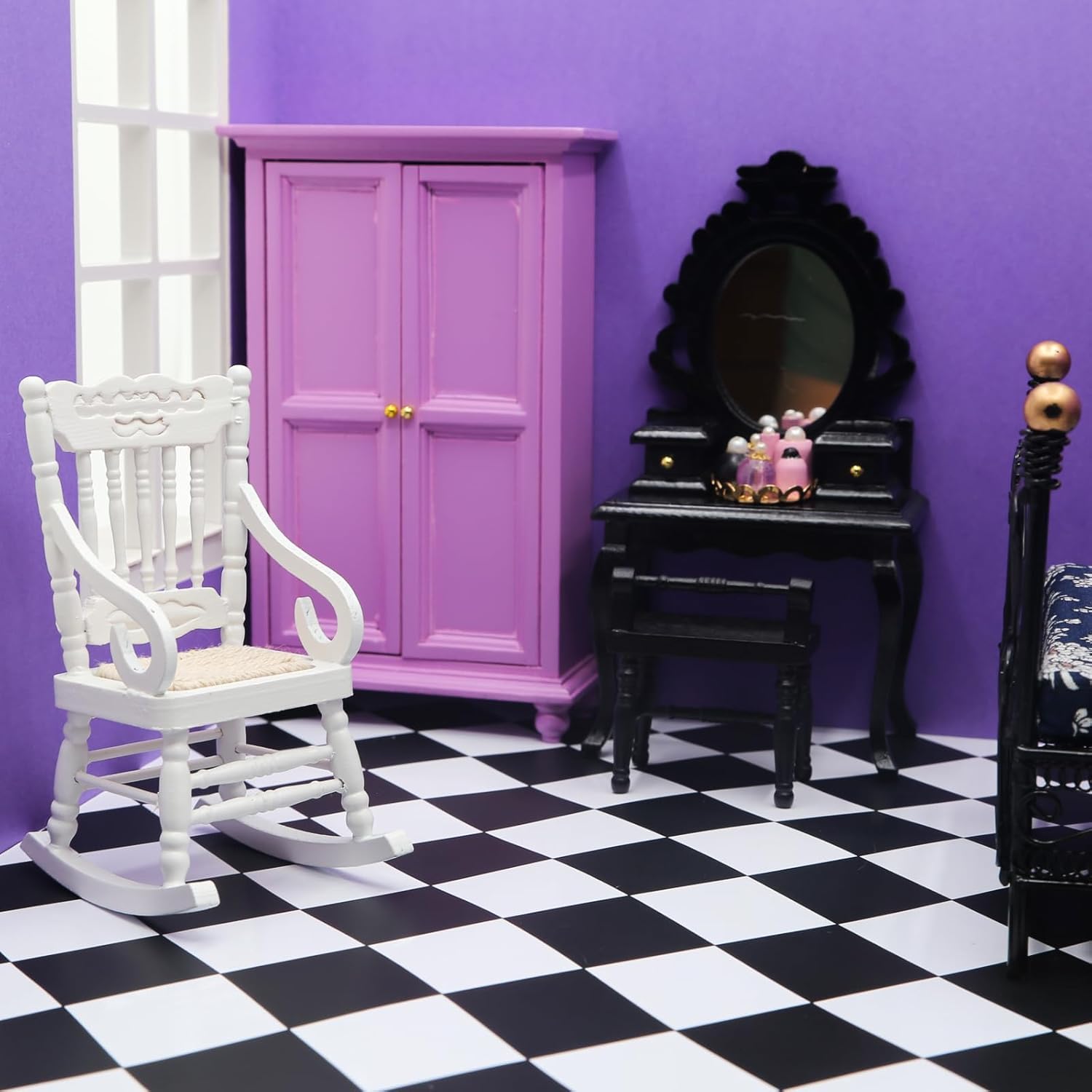 Minamzee 8Pcs 1:12 Dollhouse Bedroom Furniture Set Miniature Black Metal Bed with Bedding, Wooden Bedside Table, Lamp - Image 3