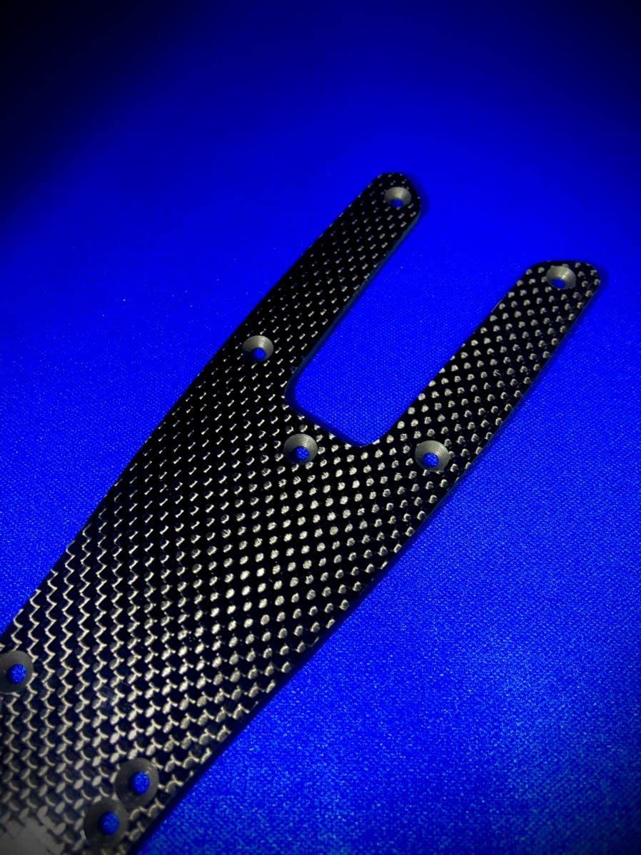 タミヤ　F103 カーボンシャーシ　2.5㎜　特注穴追加タイプ　蕨山Carbon Amazon.co.jp: タミヤ F103 カーボンシャーシ 2.5㎜ 特注穴追加タイプ
