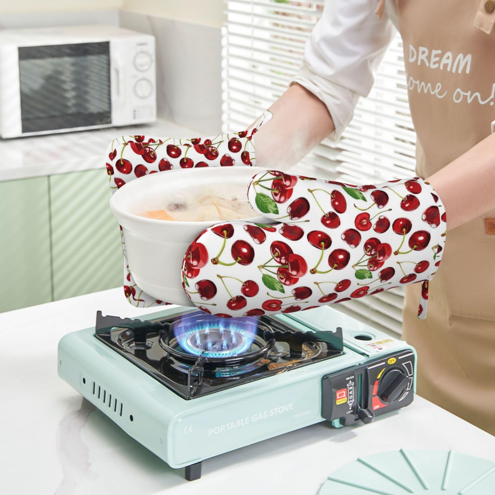 Juego de 4 manoplas de horno y soportes para ollas de silicona con patrón de frutas de cereza, guantes de cocina, soportes para ollas, antideslizantes, resistentes al calor, juego de guantes