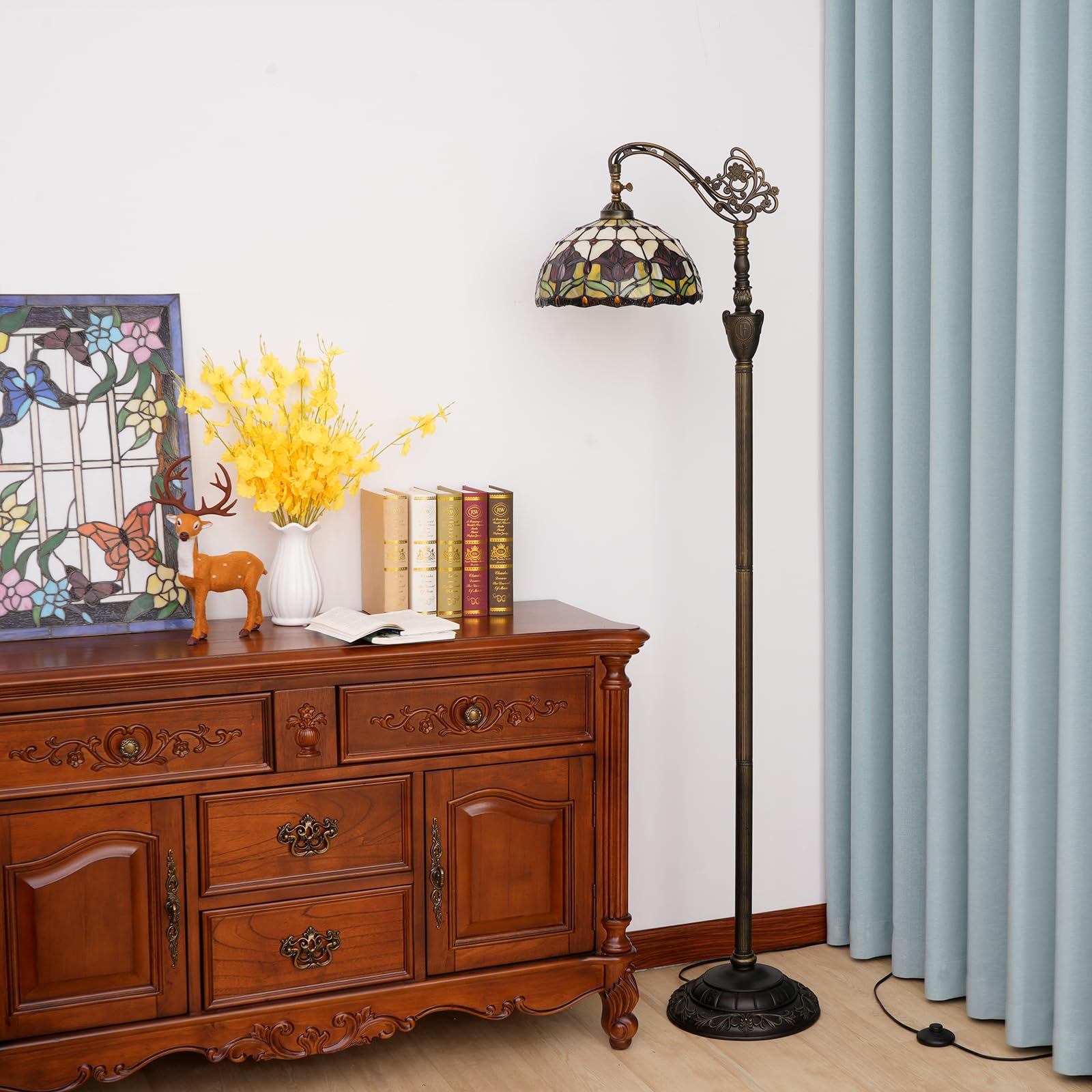 Lampa podłogowa Tiffany Vintage Stojąca lampa w stylu czerwonych tulipanów Witrażowa lampa podłogowa Rustykalna lampa podłogowa z regulowanym kątem nachylenia do dekoracji wnętrz Salon Sypialnia