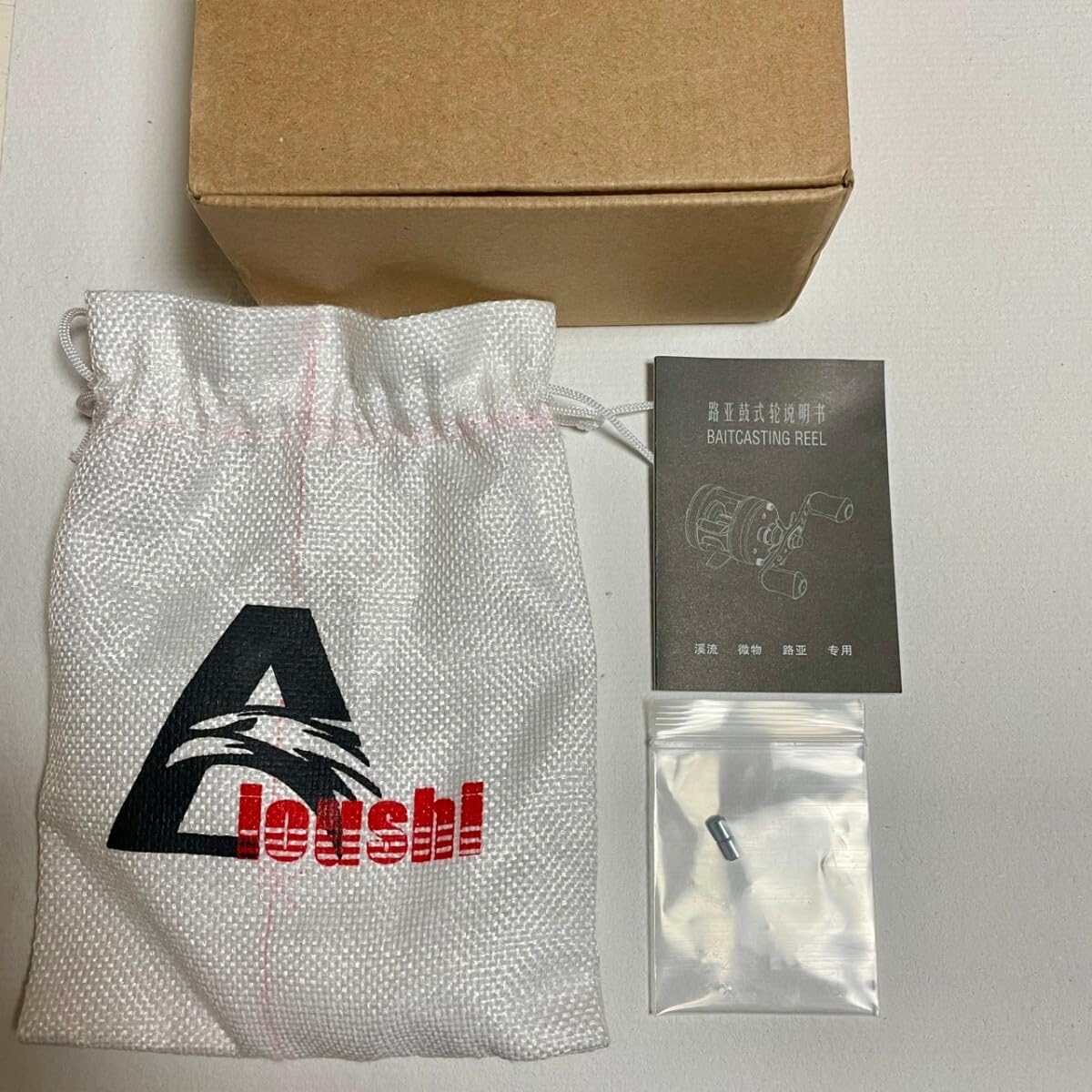 Amazon.co.jp: Aioushi BH300 中国製 丸型ベイトリール 左 黒