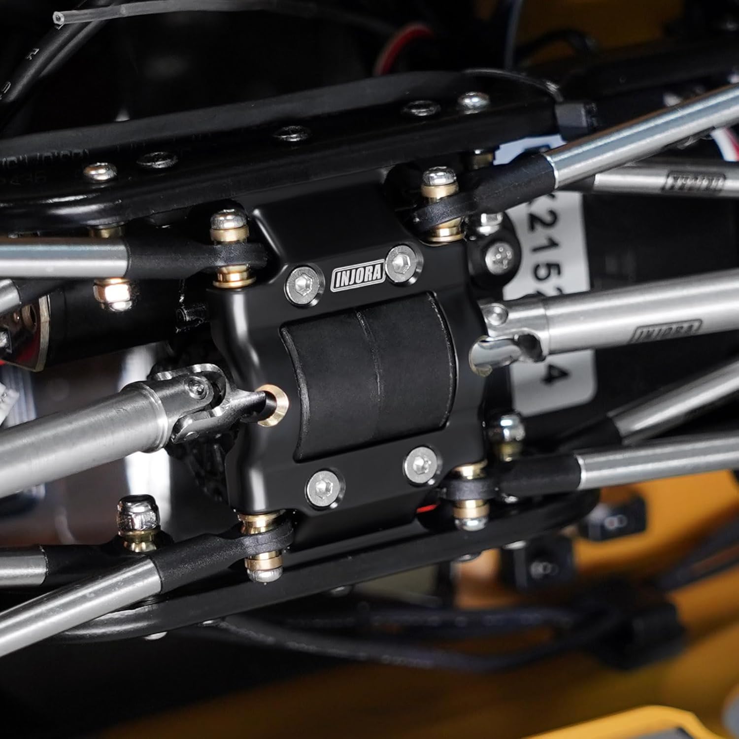 INJORA Brass Skid Plate - Black Coating Transmission Mount for 1/18 RC Crawler FCX18 (FCX18-05)