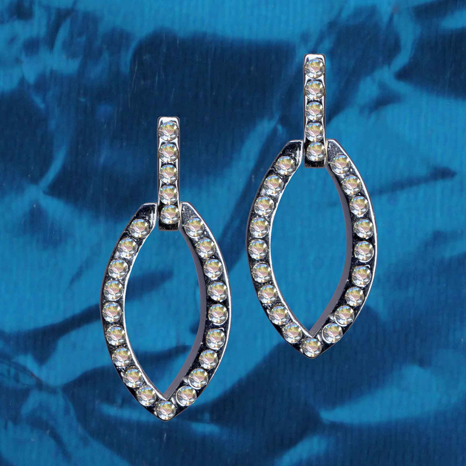 Orecchini in argento Sterling 925 con zirconi e strass, per la speranza, il simbolo dell'emozione, il motivo, il colore bianco, stravagante, alla moda, trasparenti